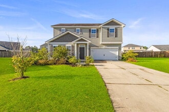 8 Chimney Ct in Savannah, GA - Building Photo - Building Photo