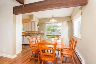 958 Ranch Park Way in Coquitlam, BC - Building Photo - Building Photo
