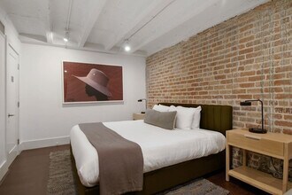 822 Howard Ave in New Orleans, LA - Building Photo - Building Photo