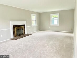 13121 Memory Ln in Fairfax, VA - Building Photo - Building Photo