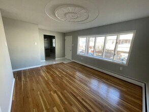 120 E Elm St in Dunmore, PA - Building Photo - Building Photo