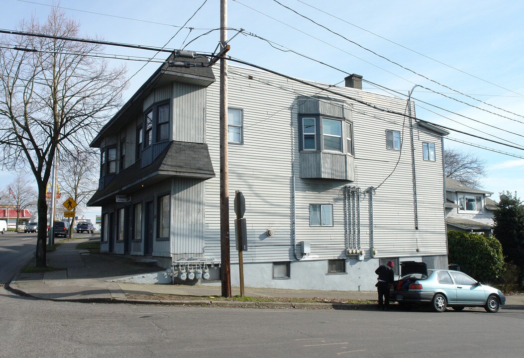 2800-2806 SE Powell Blvd in Portland, OR - Building Photo