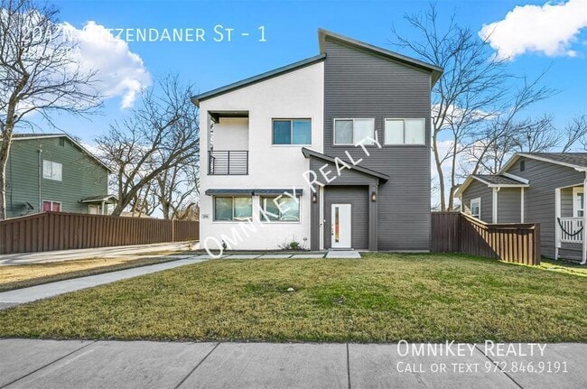 property at 204 N Getzendaner St
