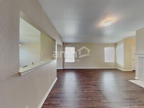 820 Bee Creek Ln in Fort Worth, TX - Foto de edificio - Building Photo