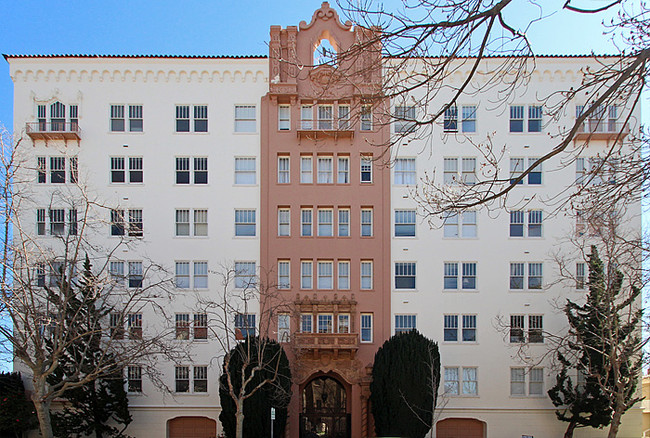 Casa Real in Palo Alto, CA - Building Photo - Building Photo