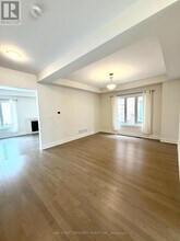 64 Bud Leggett Cres in Georgina, ON - Building Photo - Building Photo