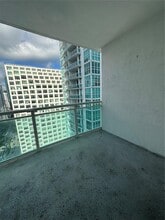 951 Brickell Ave, Unit 2901 in Miami, FL - Foto de edificio - Building Photo