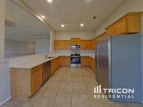 9600 Orinda Dr in Fort Worth, TX - Building Photo - Building Photo