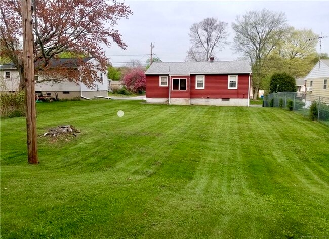 79 Valentino Dr in Waterbury, CT - Building Photo - Building Photo