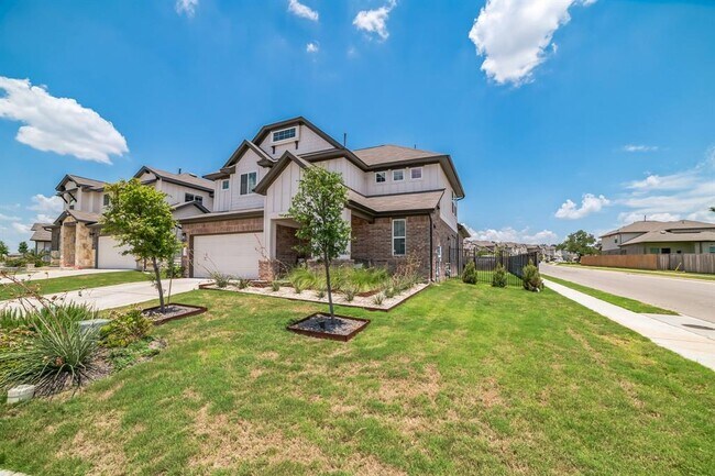 453 Arrowhead Vine St in Leander, TX - Foto de edificio - Building Photo