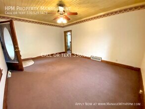 837 Parkview St NE in Massillon, OH - Building Photo - Building Photo