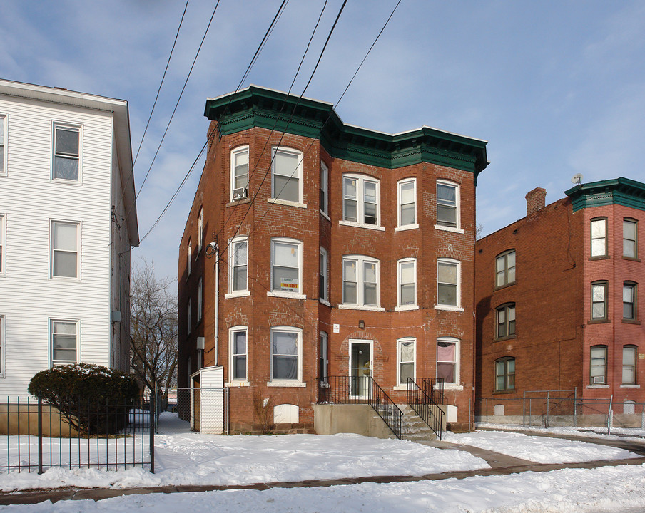 49 Elliott St in Hartford, CT - Building Photo