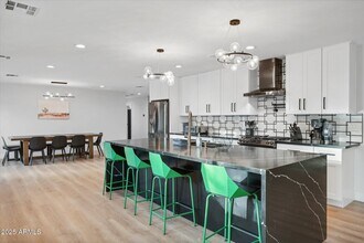 3802 E Piccadilly Rd in Phoenix, AZ - Building Photo - Building Photo