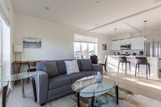 917 Bennington St in Boston, MA - Building Photo - Building Photo
