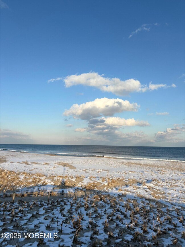 330 NJ-35 in Point Pleasant Beach, NJ - Building Photo - Building Photo