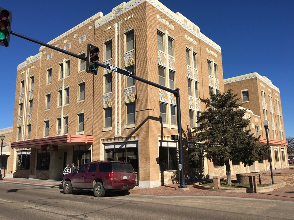 Merle Norman in Liberal, KS - Building Photo