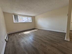 82 Gardner St, Unit 4B in Boston, MA - Building Photo - Building Photo