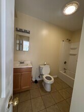 422 Main St in East Haven, CT - Building Photo - Building Photo