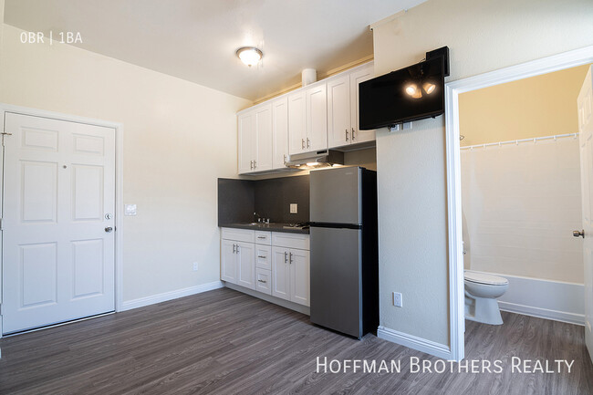 property at 1019 S Burlington Ave