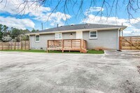 1416 Columbia Dr photo'