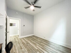 5809 Hobart St, Unit FL 2 in Pittsburgh, PA - Building Photo - Building Photo