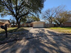 3435 Creek Grove Dr in Houston, TX - Building Photo