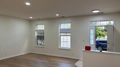 2486 Georgetown Cir in Aurora, IL - Building Photo - Building Photo