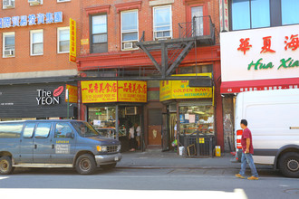 51 Division St in New York, NY - Foto de edificio - Building Photo