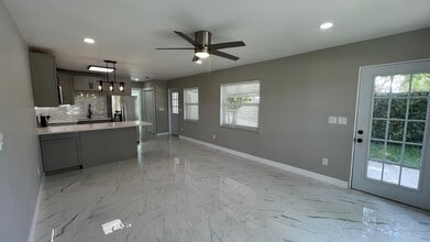2615 Michigan Ave, Unit 2615 in Ft. Myers, FL - Building Photo - Building Photo