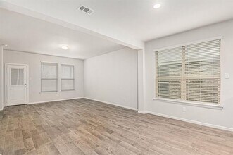 724 Beebrush Dr in Fort Worth, TX - Building Photo - Building Photo