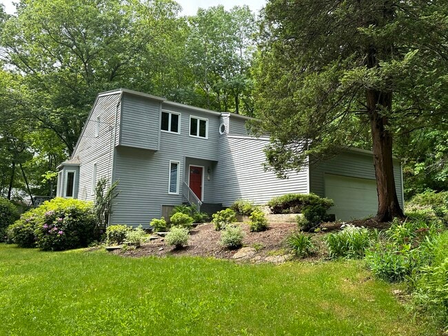 property at 286 N Bridebrook Rd