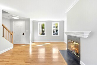 442 Main St in Boston, MA - Building Photo - Building Photo
