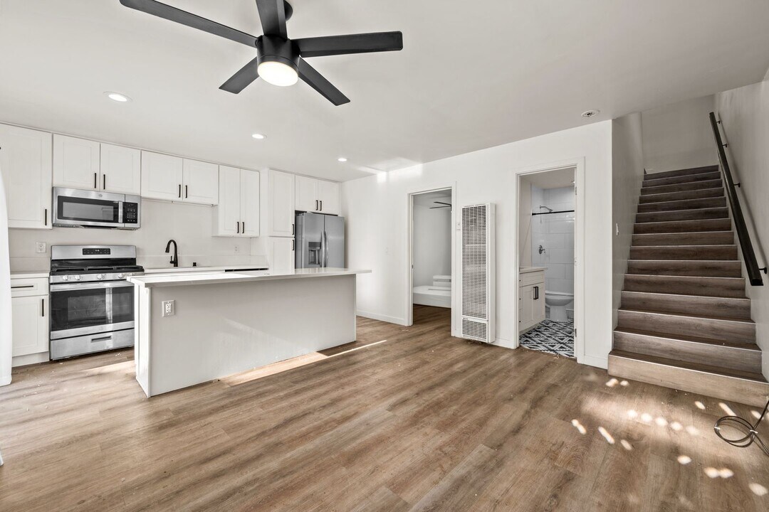 6414 Cleo St in San Diego, CA - Building Photo