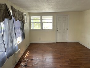 4205 N Manhattan Ave in Tampa, FL - Building Photo - Interior Photo