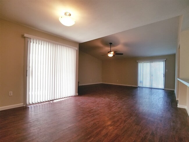 6927 Tara Dr in Richmond, TX - Building Photo - Building Photo