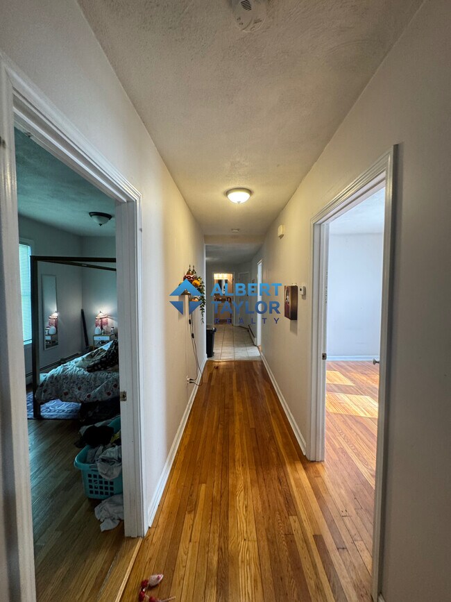 585 Broadway, Unit 1