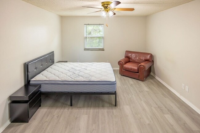 property at 6519 W Newberry Rd