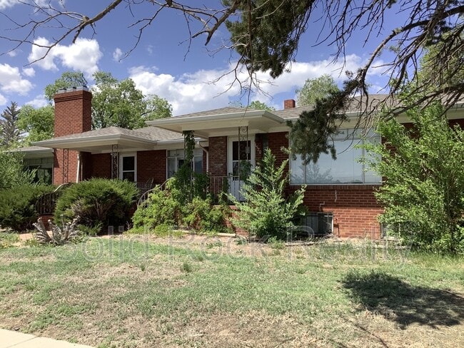 property at 1520 E Pikes Peak Ave