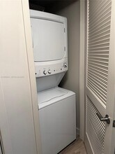 437 SW 4th Ave in Fort Lauderdale, FL - Building Photo - Building Photo