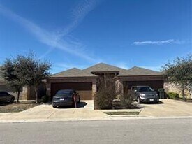 142 Samuel Dr in Mustang Ridge, TX - Building Photo