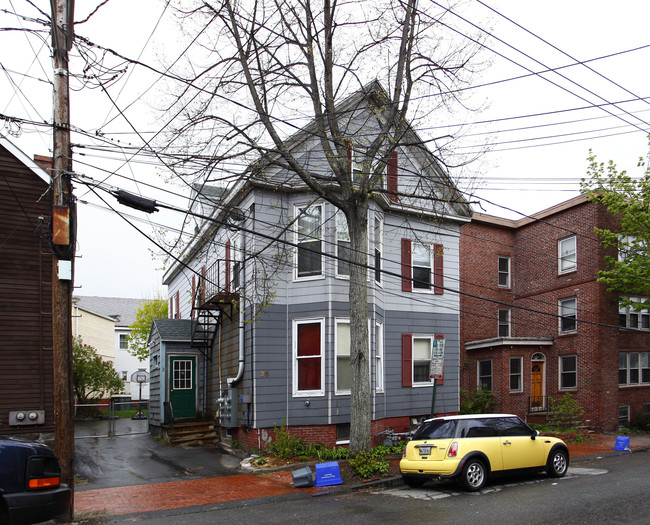 25 Dow St in Portland, ME - Foto de edificio - Building Photo