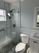 65 NE 24th St in Wilton Manors, FL - Building Photo - Building Photo