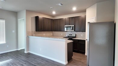 5127 Shelby Katherine Dr in Rosharon, TX - Building Photo - Building Photo