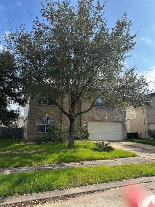 3111 Holly Ranch Dr in Katy, TX - Building Photo