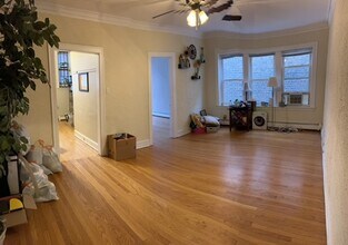 1406 W Warner Ave, Unit 3E in Chicago, IL - Foto de edificio - Building Photo