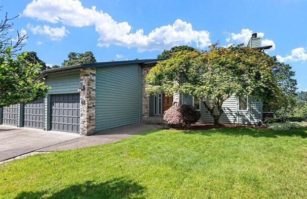5295 Ponderosa Dr S in Salem, OR - Building Photo