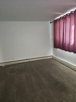 3607 118 Ave NW in Edmonton, AB - Building Photo