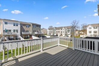 159 Freedom Wy in Sicklerville, NJ - Building Photo - Building Photo