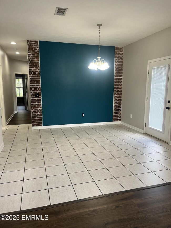 391 Makenzie Ln in Meridian, MS - Building Photo - Building Photo