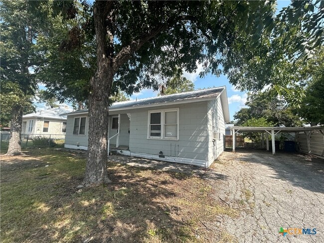 property at 671 Roosevelt St
